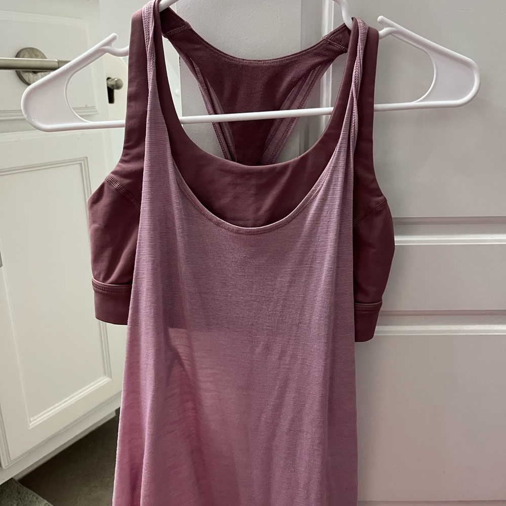 Lululemon tank w built in bra size 6 dusty pink